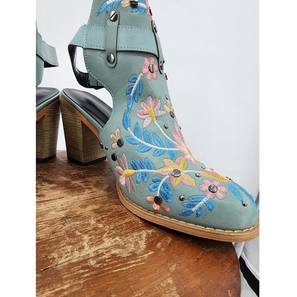 New NWOB Turquoise Floral Booties Size 10 Embroidered Boho Indy - Picture 11 of 15